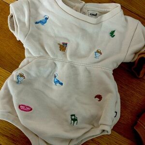 Oeuf Baby Onesie. Cozy cozy!